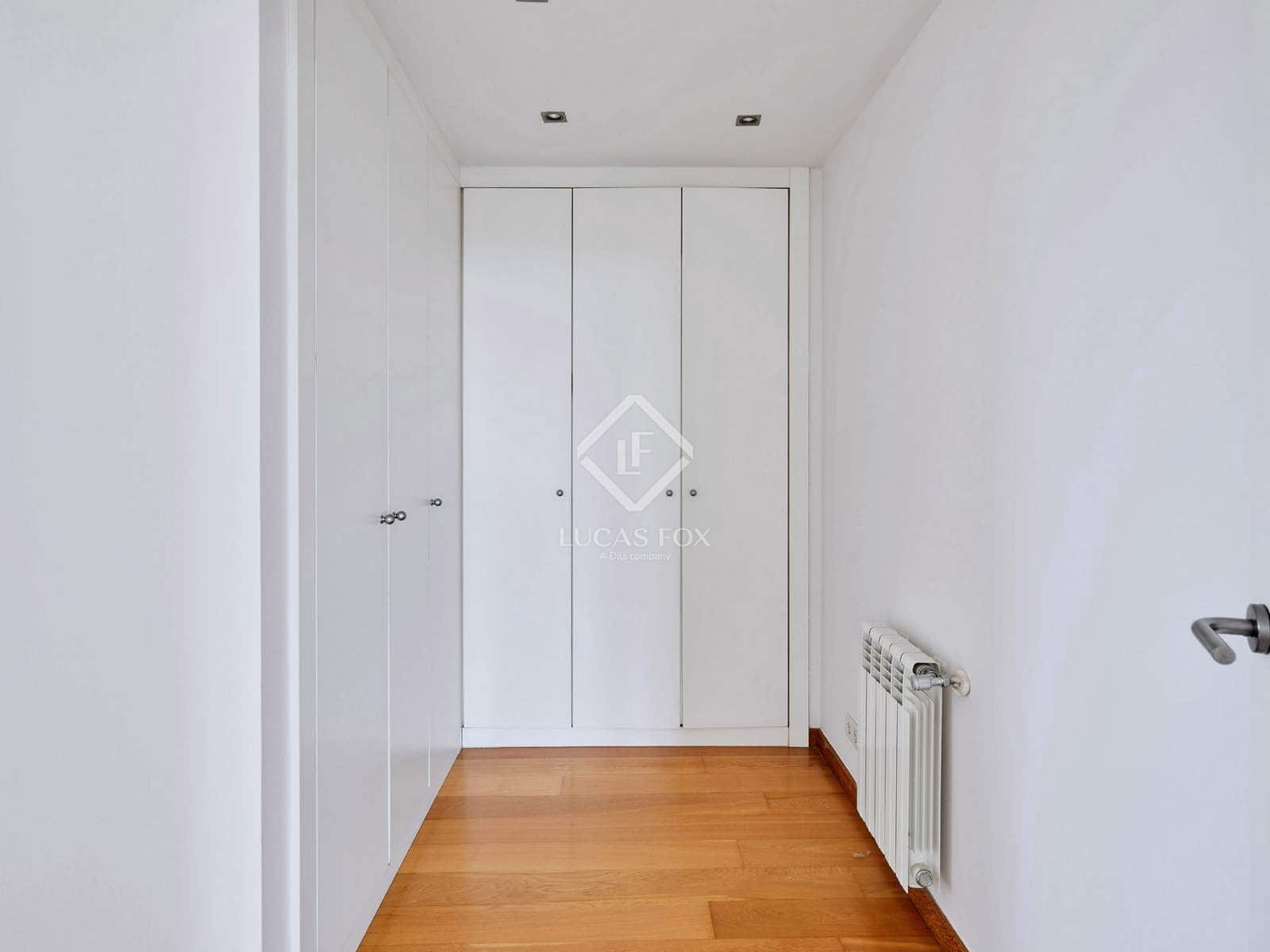 4 chambre Villa/Maison à vendre à Sant Vicenc de Montalt avec piscine garage - 780 000 € (Ref: 9345107)