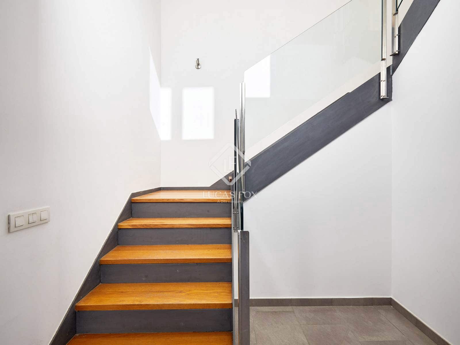 4 chambre Villa/Maison à vendre à Sant Vicenc de Montalt avec piscine garage - 780 000 € (Ref: 9345107)