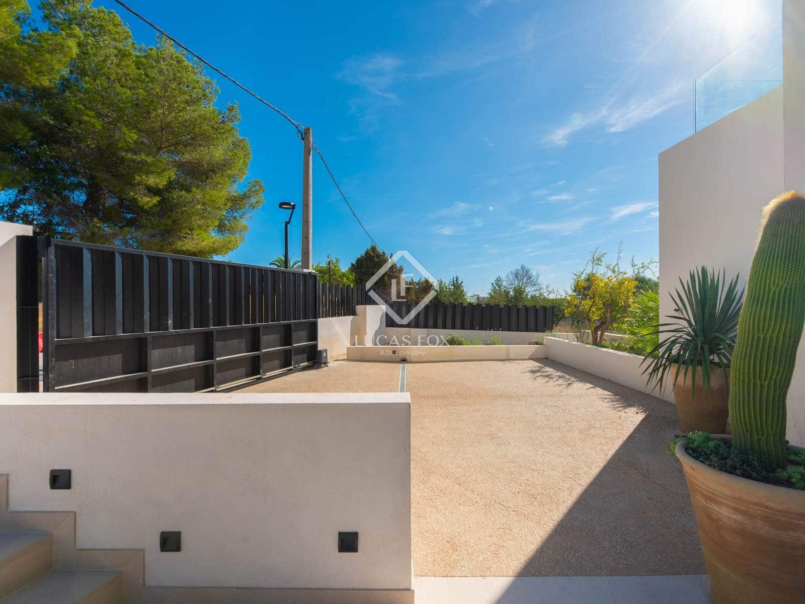 4 soveværelse Villa til salg i Santa Eulalia / Santa Eularia med swimmingpool garage - € 2.950.000 (Ref: 9345652)