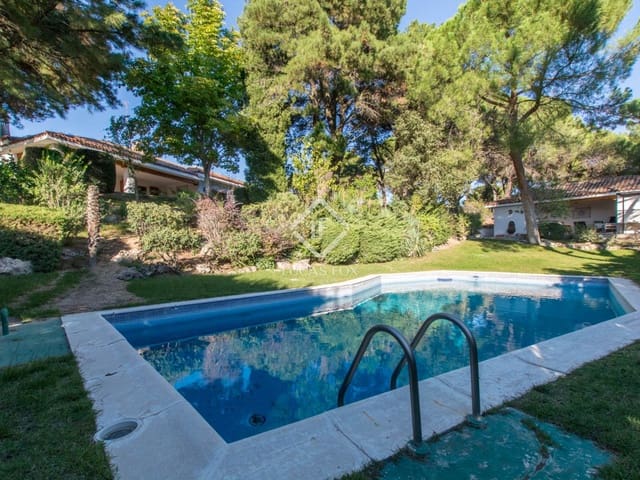 8 sovrum Villa till salu i Boadilla del Monte med pool garage - 2 380 000 € (Ref: 9345653)