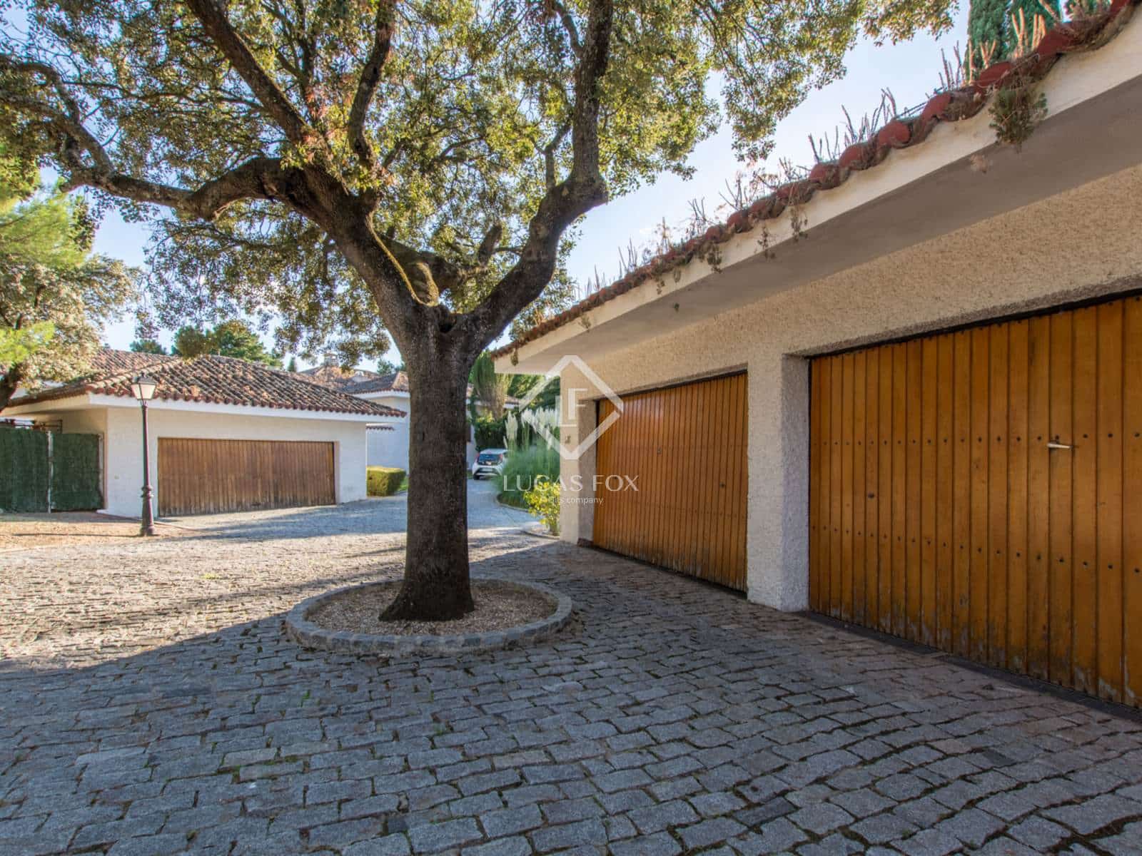 8 sovrum Villa till salu i Boadilla del Monte med pool garage - 2 380 000 € (Ref: 9345653)