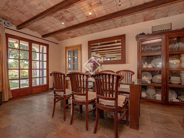 6 soverom Villa til salgs i Platja d'Aro, Castell-Platja d'Aro med svømmebasseng garasje - € 875 000 (Ref: 9345661)