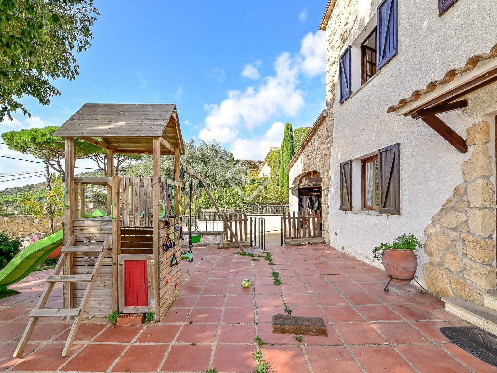 6 soverom Villa til salgs i Platja d'Aro med svømmebasseng garasje - € 875 000 (Ref: 9345661)