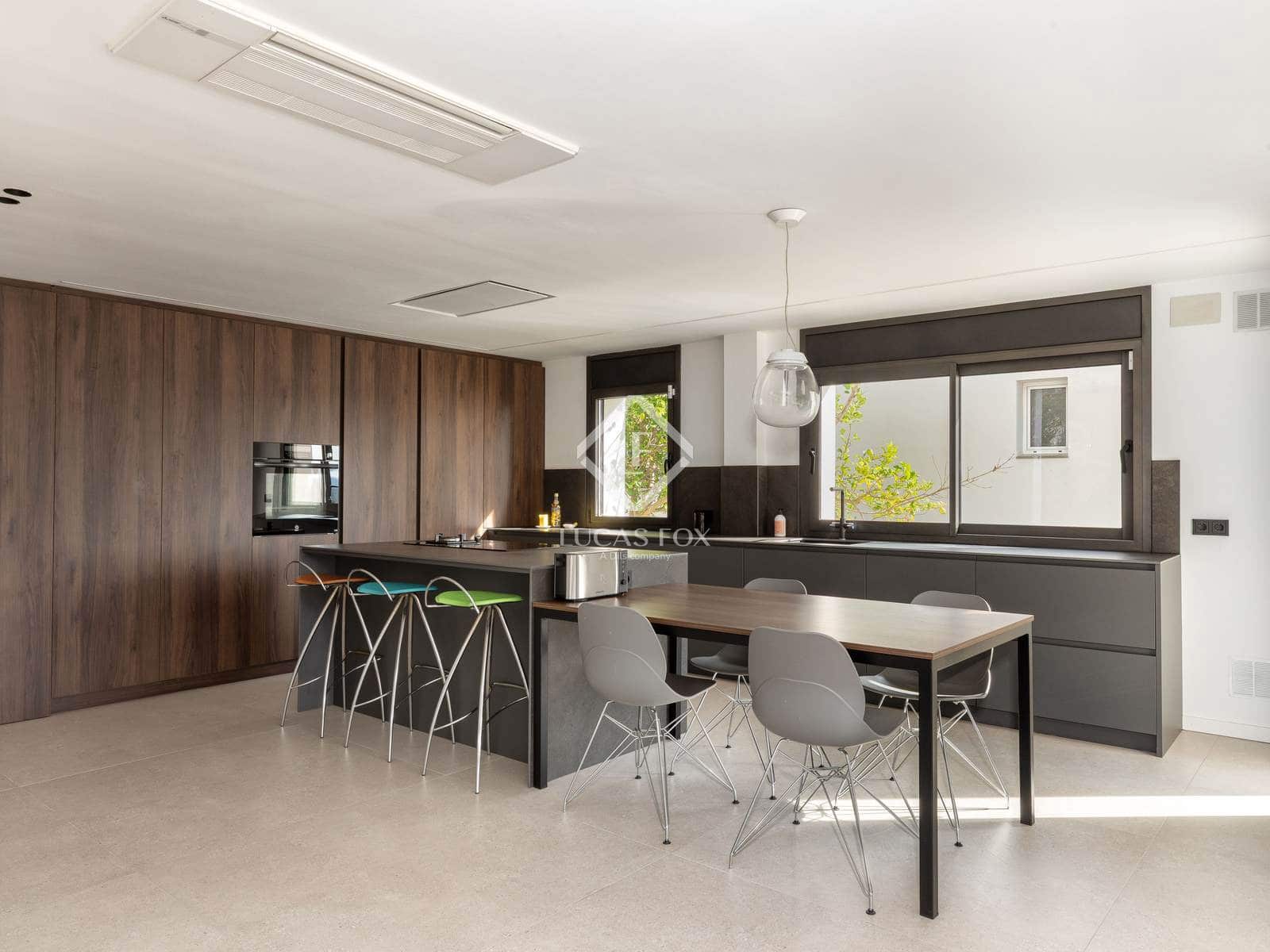 Chalet de 6 habitaciones en Banyoles en venta con garaje - 895.000 € (Ref: 9345691)