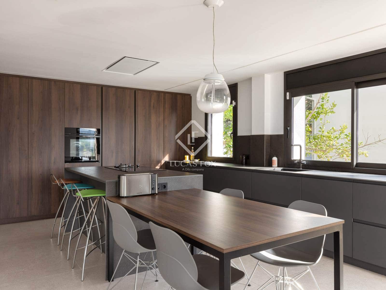 Chalet de 6 habitaciones en Banyoles en venta con garaje - 895.000 € (Ref: 9345691)