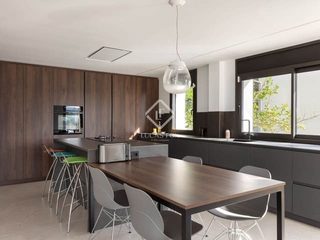 Chalet de 6 habitaciones en Banyoles en venta con garaje - 895.000 € (Ref: 9345691)