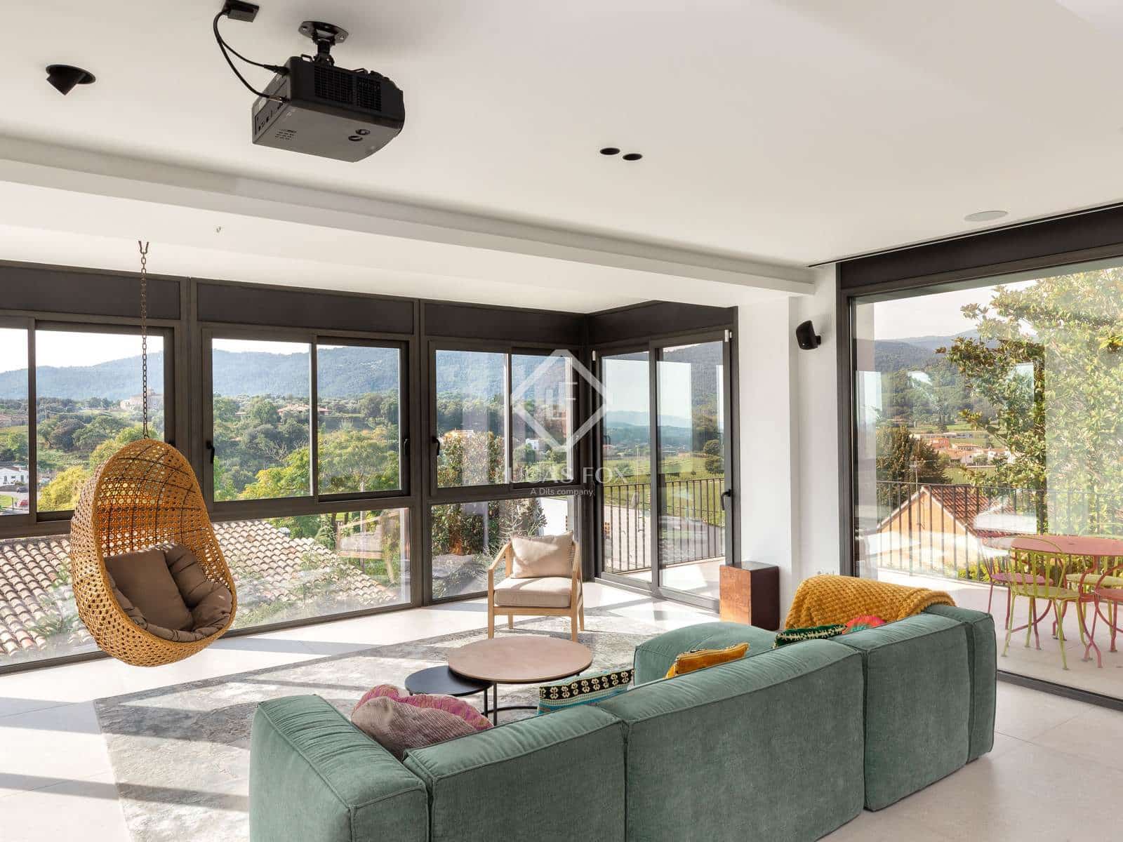 Chalet de 6 habitaciones en Banyoles en venta con garaje - 895.000 € (Ref: 9345691)