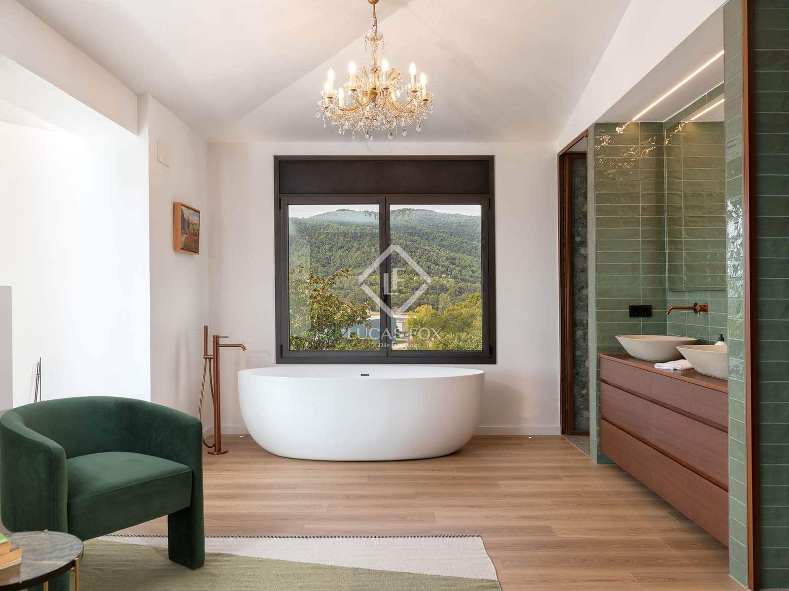 Chalet de 6 habitaciones en Banyoles en venta con garaje - 895.000 € (Ref: 9345691)