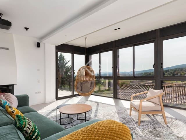 Chalet de 6 habitaciones en Banyoles en venta con garaje - 895.000 € (Ref: 9345691)