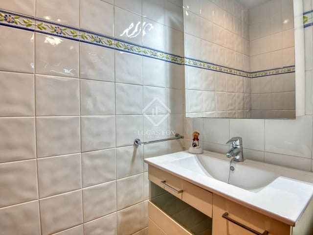 5 slaapkamer Finca/Landhuis te koop in Sant Feliu de Guíxols met garage - € 420.000 (Ref: 9347976)