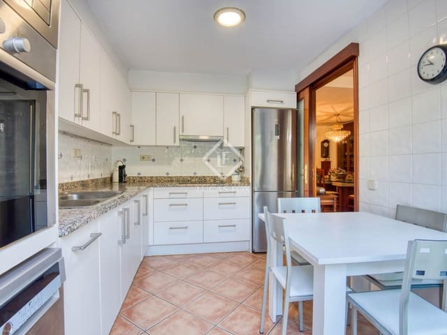 5 slaapkamer Finca/Landhuis te koop in Sant Feliu de Guíxols met garage - € 420.000 (Ref: 9347976)