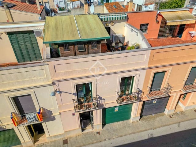 5 slaapkamer Finca/Landhuis te koop in Sant Feliu de Guíxols met garage - € 420.000 (Ref: 9347976)