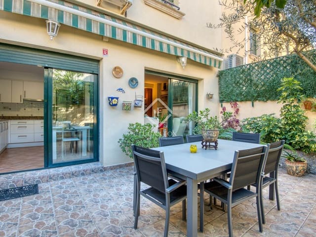 5 slaapkamer Finca/Landhuis te koop in Sant Feliu de Guíxols met garage - € 420.000 (Ref: 9347976)