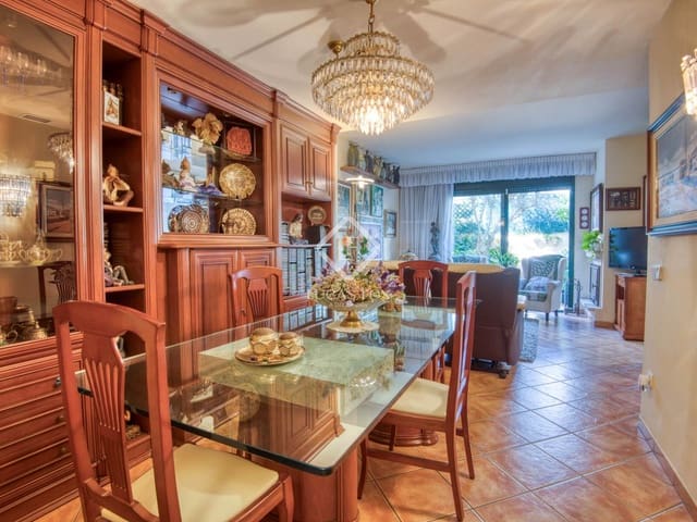 5 slaapkamer Finca/Landhuis te koop in Sant Feliu de Guíxols met garage - € 420.000 (Ref: 9347976)