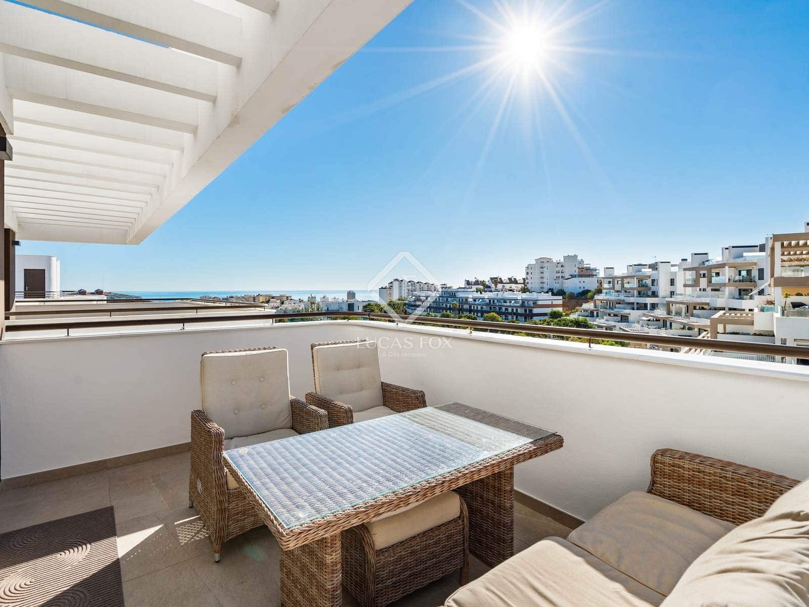 3 chambre Appartement à vendre à Estepona avec garage - 899 000 € (Ref: 9347979)