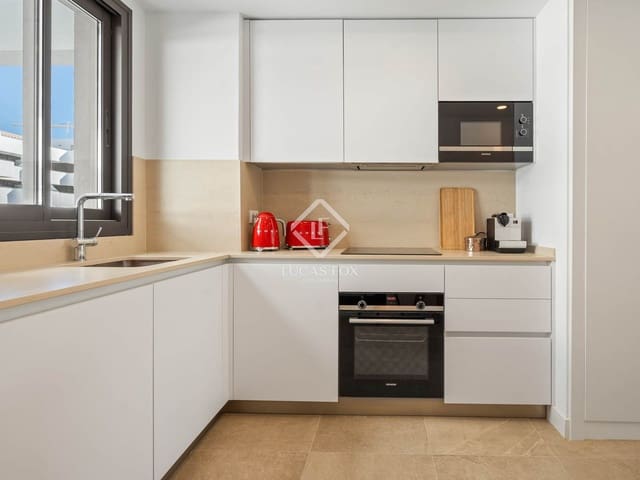 3 chambre Appartement à vendre à Estepona avec garage - 899 000 € (Ref: 9347979)