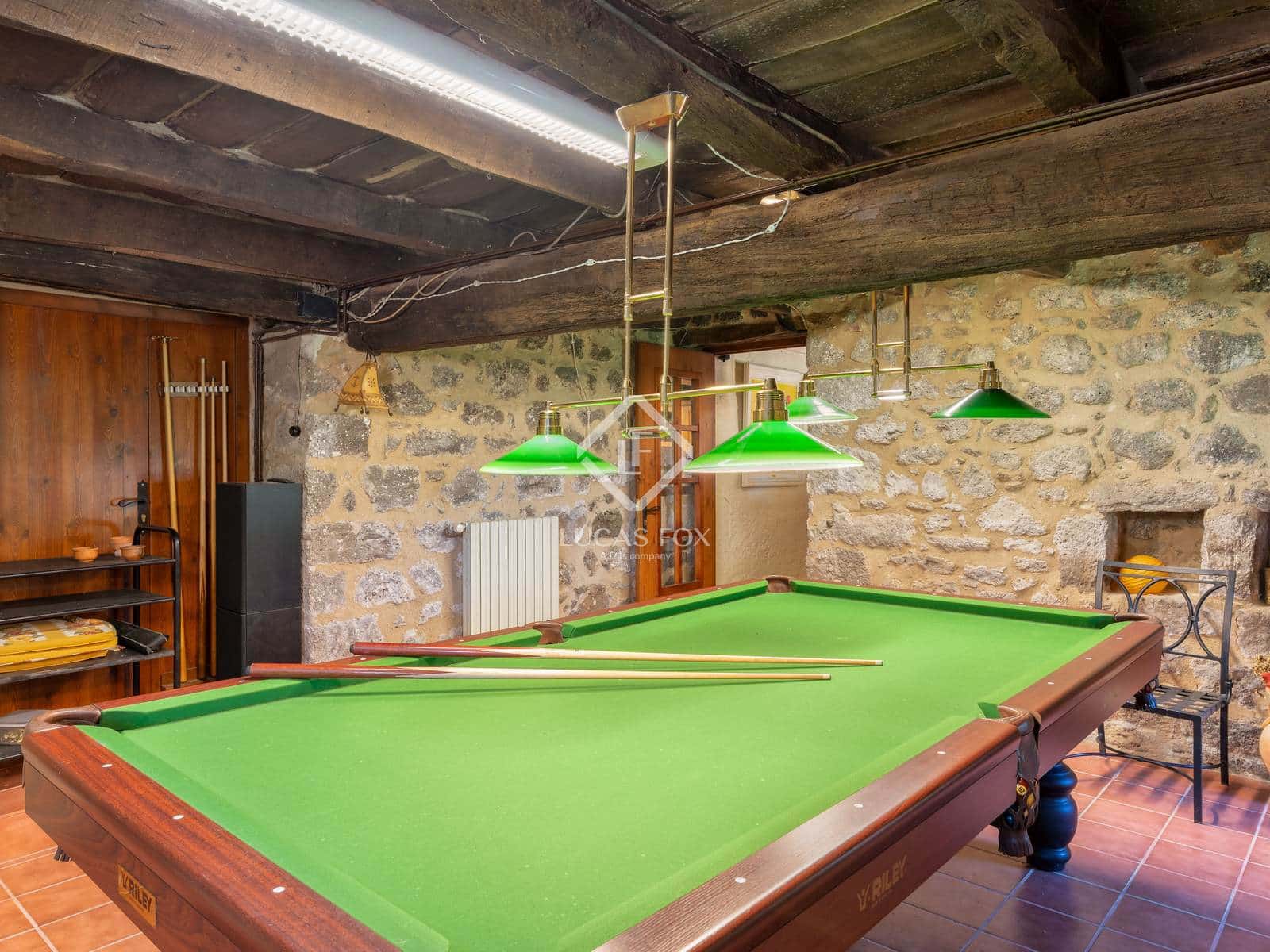 7 sovrum Finca/Hus på landet till salu i Olot - 1 450 000 € (Ref: 9347980)