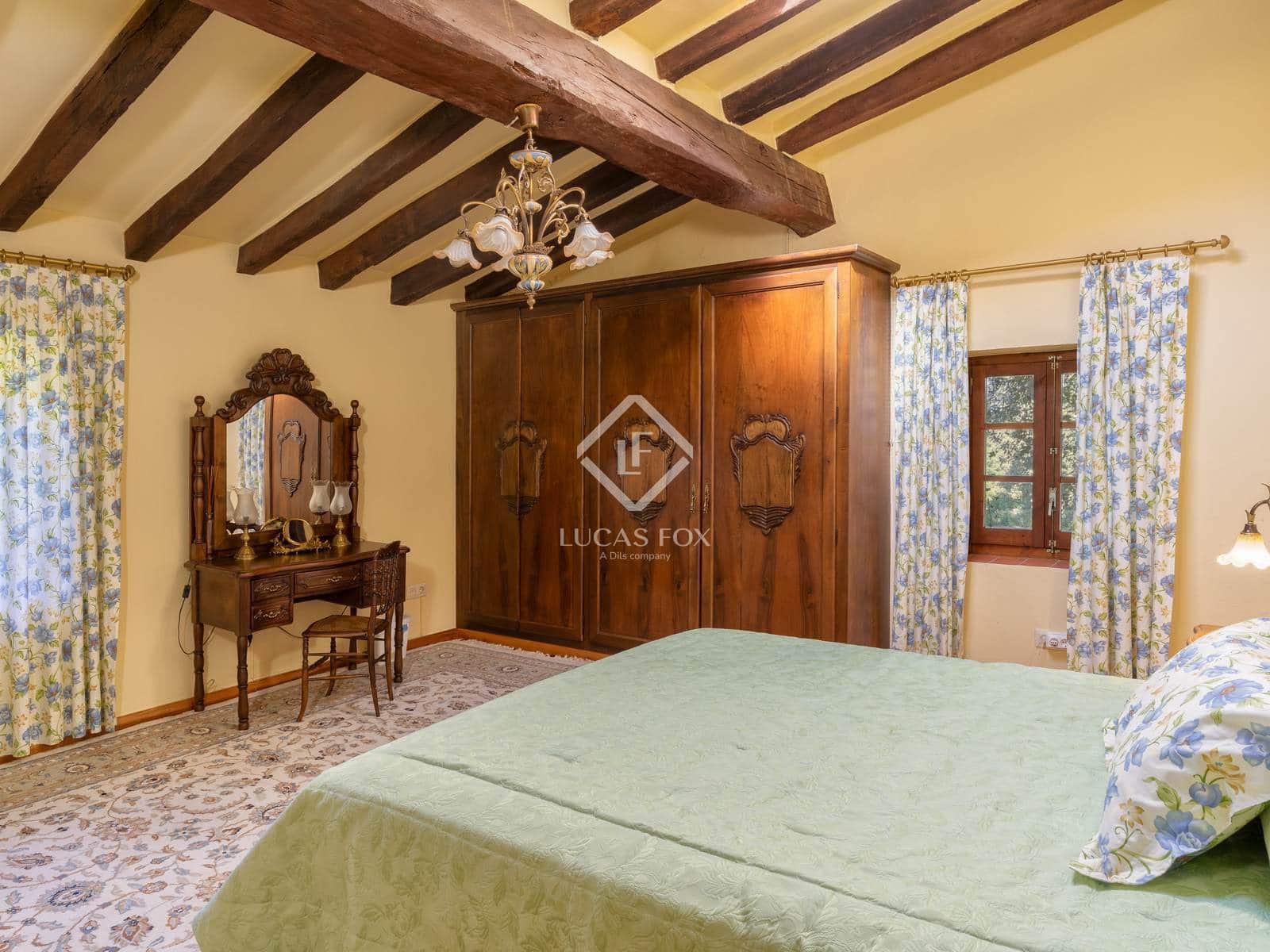 7 sovrum Finca/Hus på landet till salu i Olot - 1 450 000 € (Ref: 9347980)