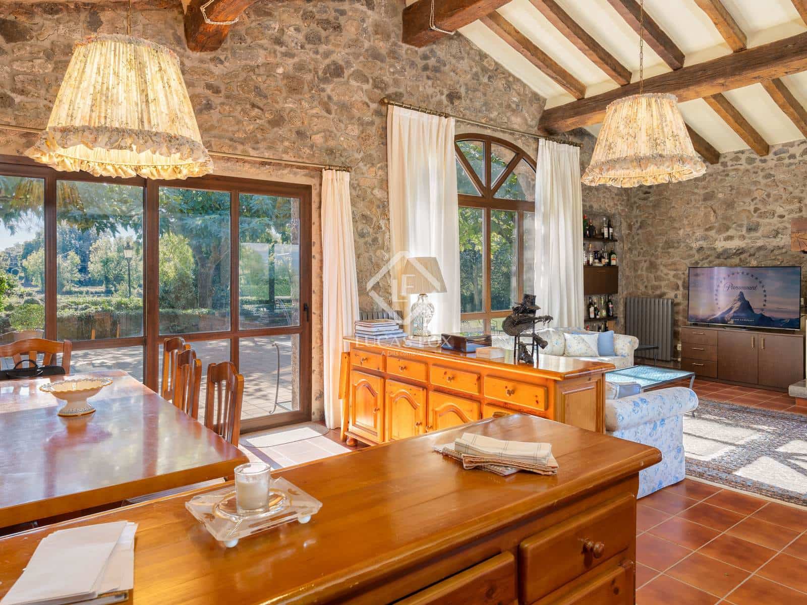 7 sovrum Finca/Hus på landet till salu i Olot - 1 450 000 € (Ref: 9347980)