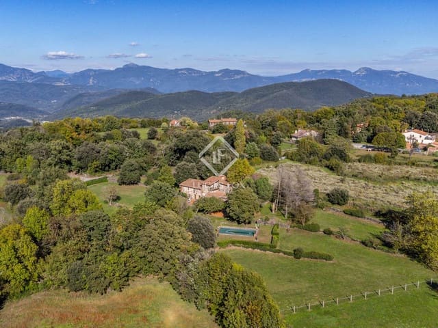 7 bedroom Finca/Country House for sale in Olot - € 1,450,000 (Ref: 9347980)