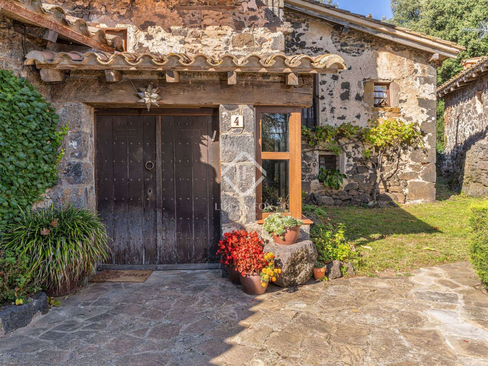 7 sovrum Finca/Hus på landet till salu i Olot - 1 450 000 € (Ref: 9347980)