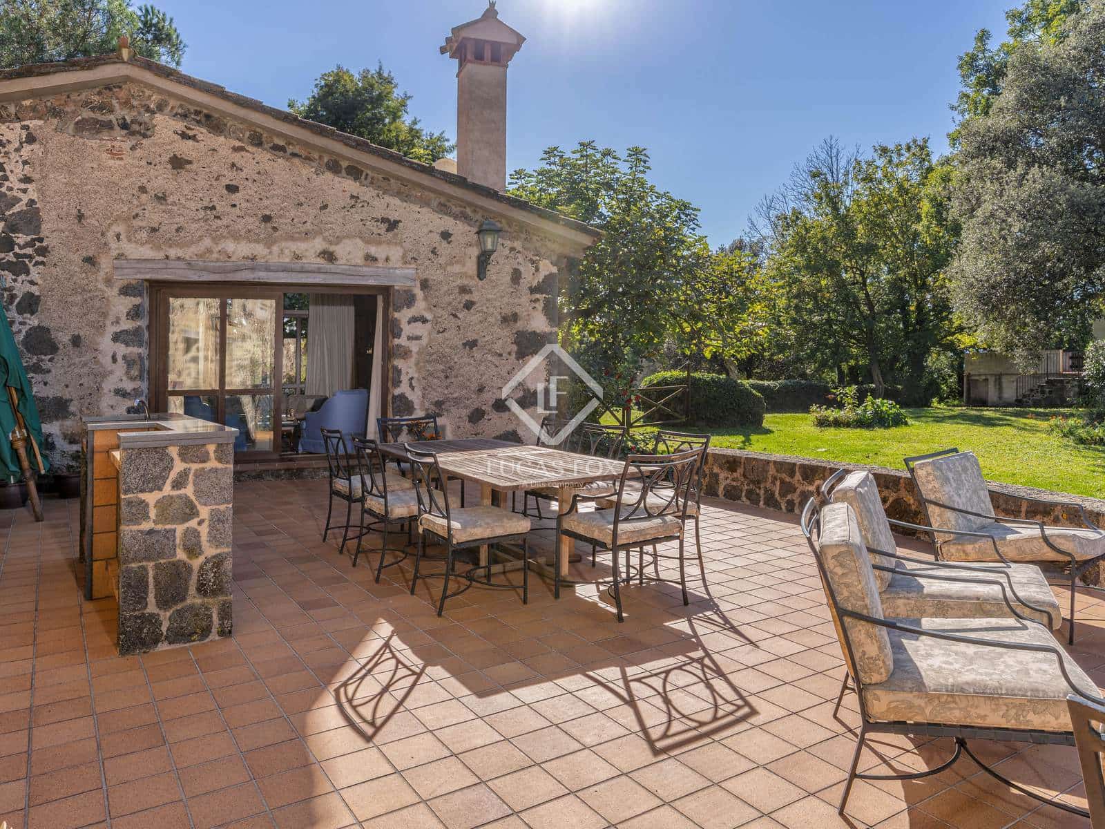 7 sovrum Finca/Hus på landet till salu i Olot - 1 450 000 € (Ref: 9347980)