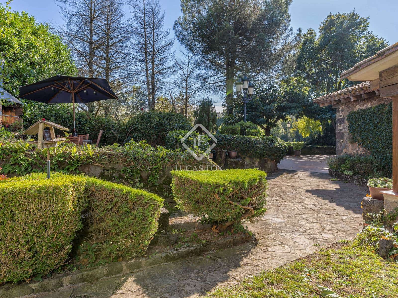 7 sovrum Finca/Hus på landet till salu i Olot - 1 450 000 € (Ref: 9347980)