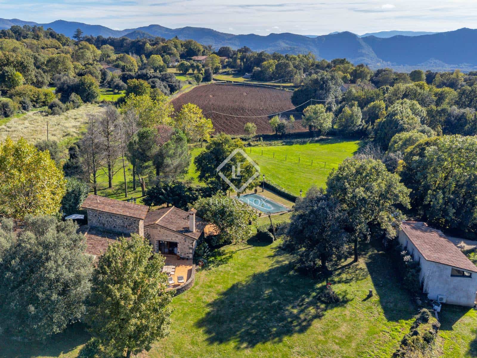 7 sovrum Finca/Hus på landet till salu i Olot - 1 450 000 € (Ref: 9347980)