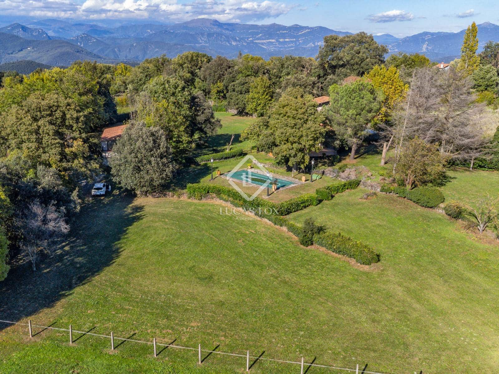 7 sovrum Finca/Hus på landet till salu i Olot - 1 450 000 € (Ref: 9347980)