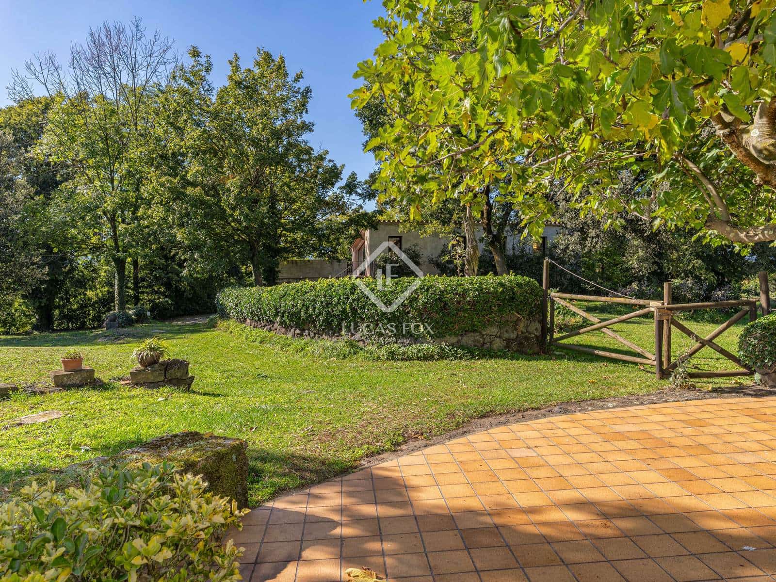 7 sovrum Finca/Hus på landet till salu i Olot - 1 450 000 € (Ref: 9347980)