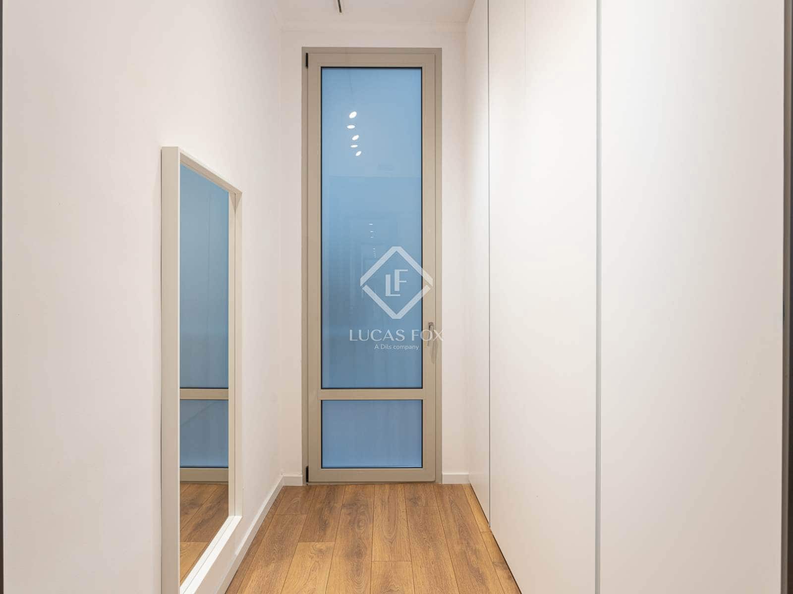 2 slaapkamer Appartement te huur in Barcelona stad - € 2.700 (Ref: 9348557)