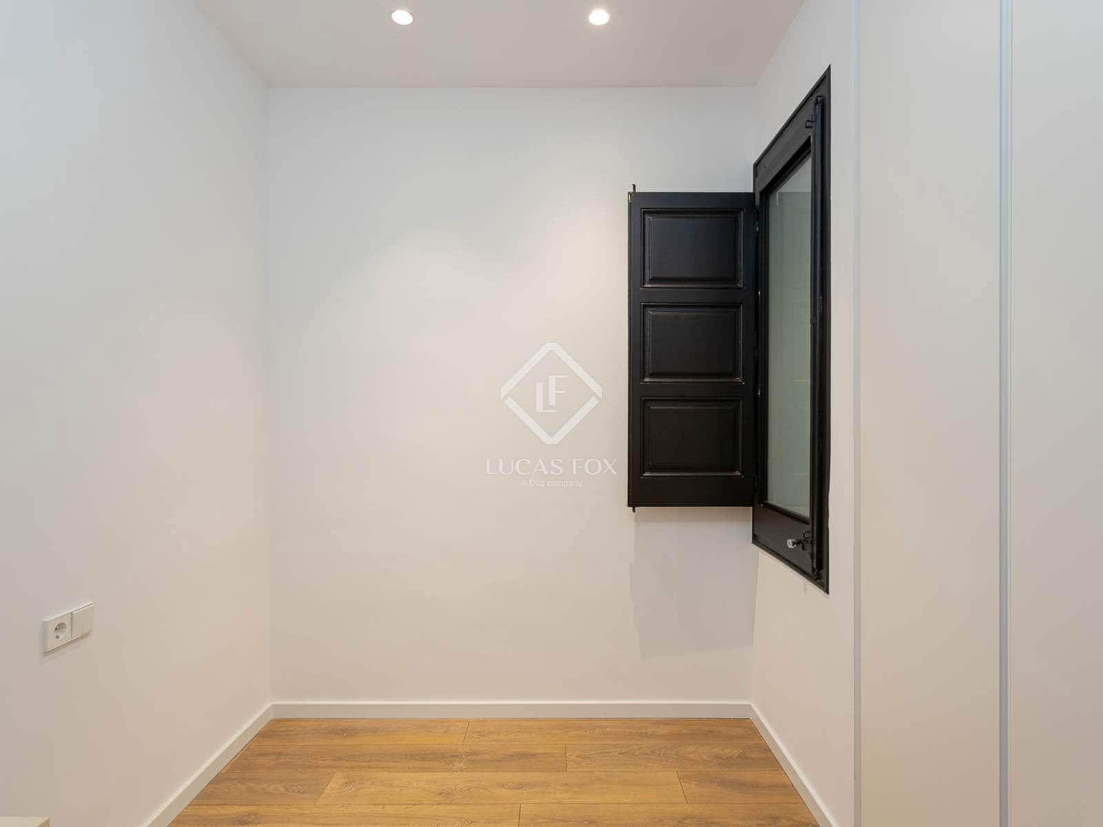 2 slaapkamer Appartement te huur in Barcelona stad - € 2.700 (Ref: 9348557)