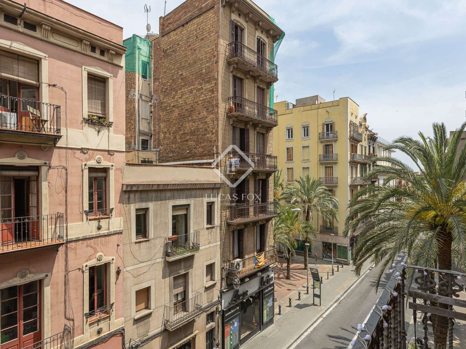 2 slaapkamer Appartement te huur in Barcelona stad - € 2.700 (Ref: 9348557)
