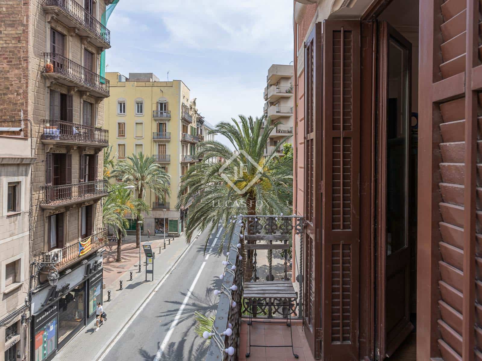 2 slaapkamer Appartement te huur in Barcelona stad - € 2.700 (Ref: 9348557)