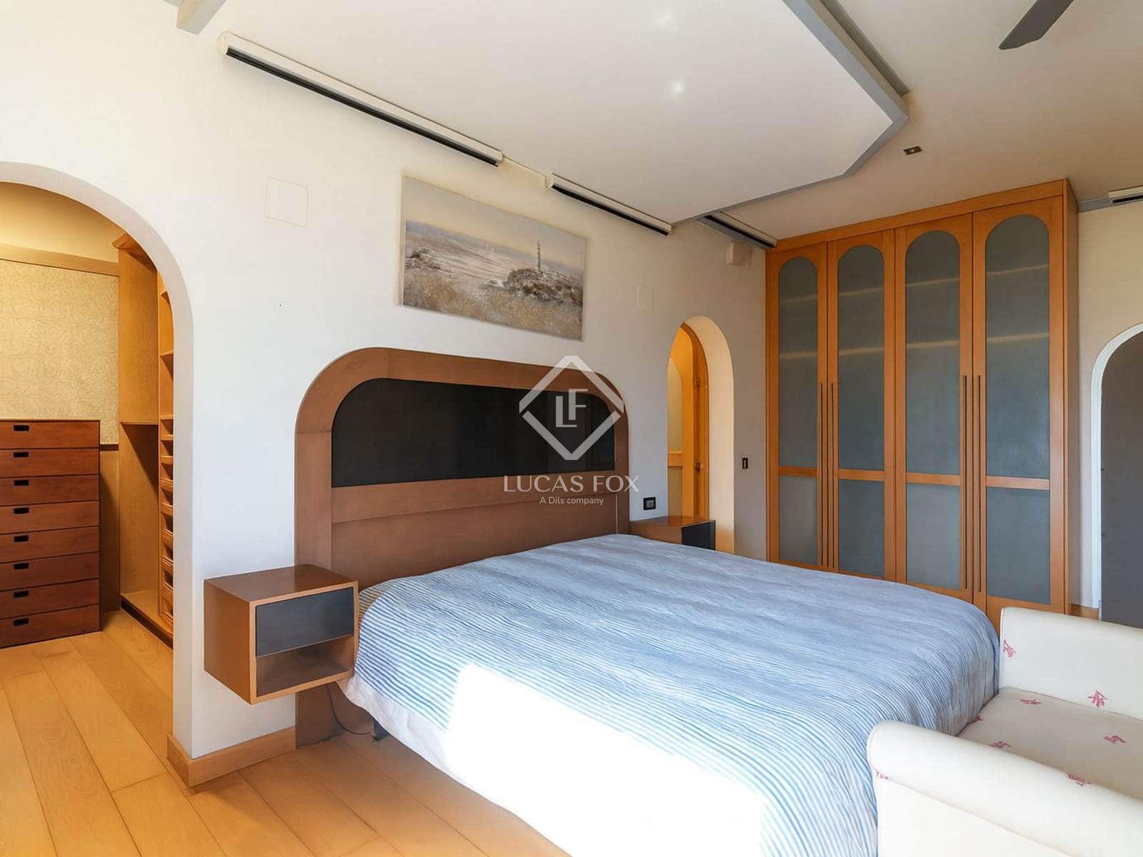 4 bedroom Villa for sale in Calpe / Calp with pool garage - € 1,100,000 (Ref: 9348785)