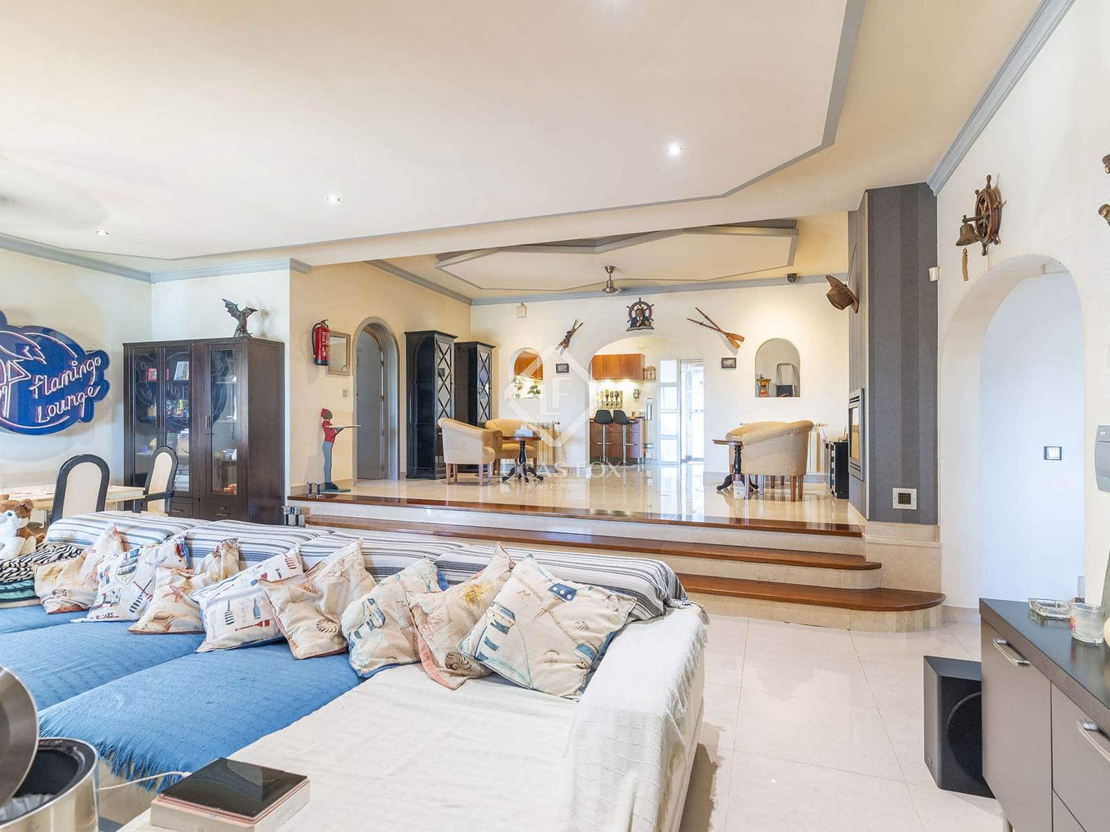 4 bedroom Villa for sale in Calpe / Calp with pool garage - € 1,100,000 (Ref: 9348785)