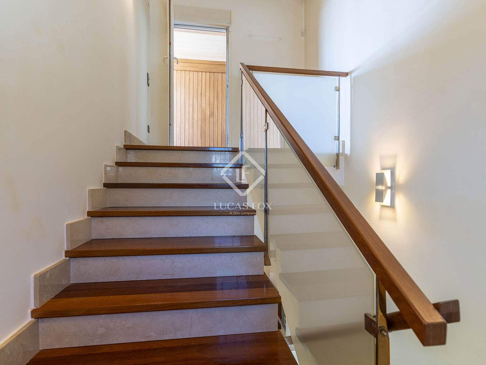 4 bedroom Villa for sale in Calpe / Calp with pool garage - € 1,100,000 (Ref: 9348785)