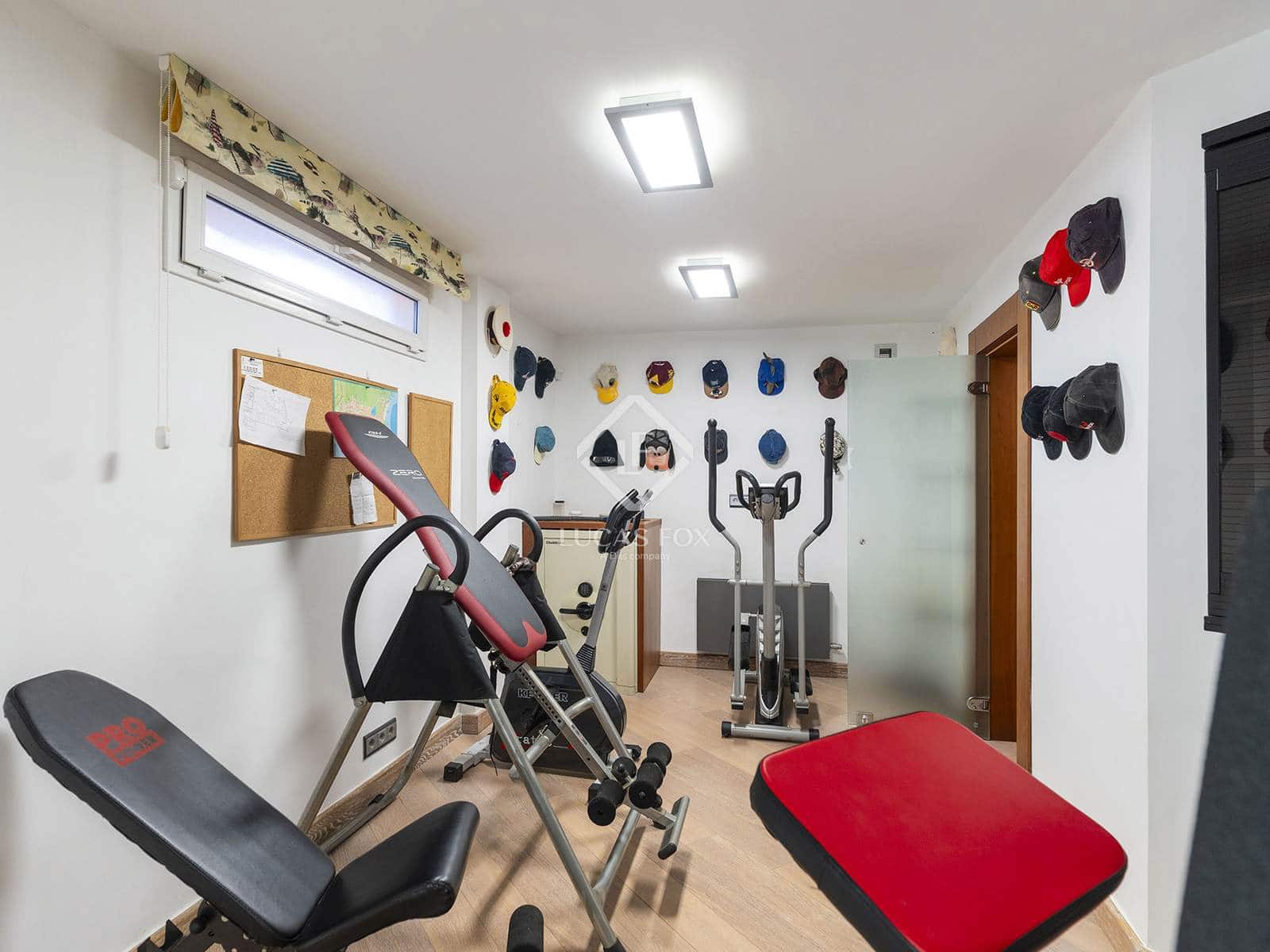 4 bedroom Villa for sale in Calpe / Calp with pool garage - € 1,100,000 (Ref: 9348785)