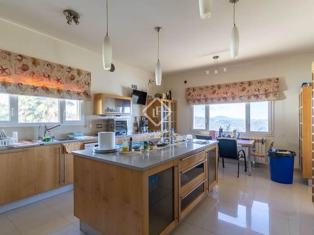 4 bedroom Villa for sale in Calpe / Calp with pool garage - € 1,100,000 (Ref: 9348785)