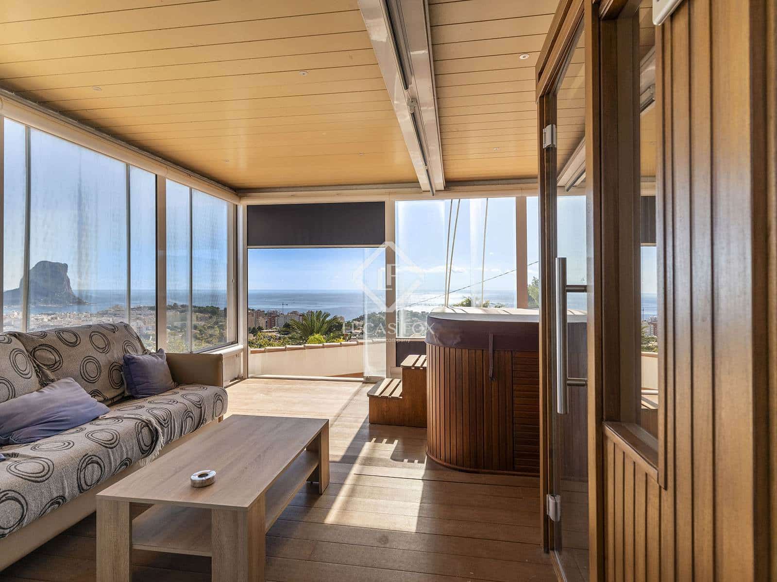 4 bedroom Villa for sale in Calpe / Calp with pool garage - € 1,100,000 (Ref: 9348785)