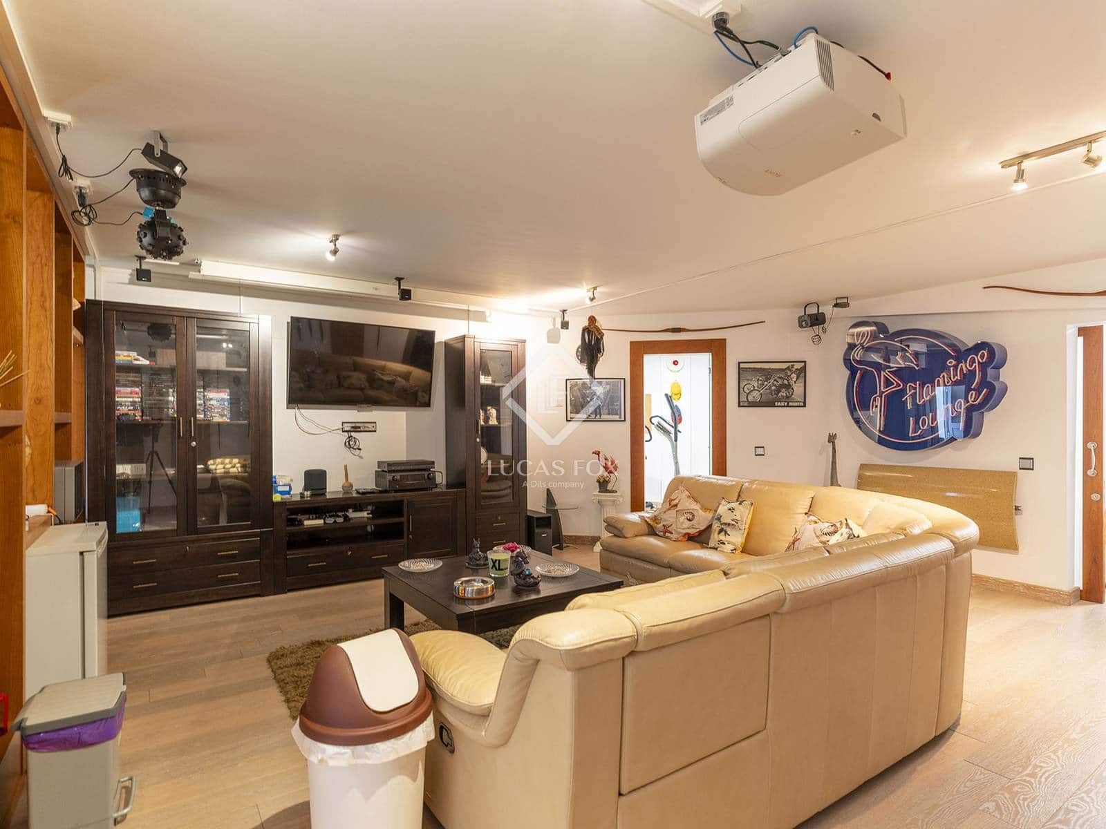 4 bedroom Villa for sale in Calpe / Calp with pool garage - € 1,100,000 (Ref: 9348785)