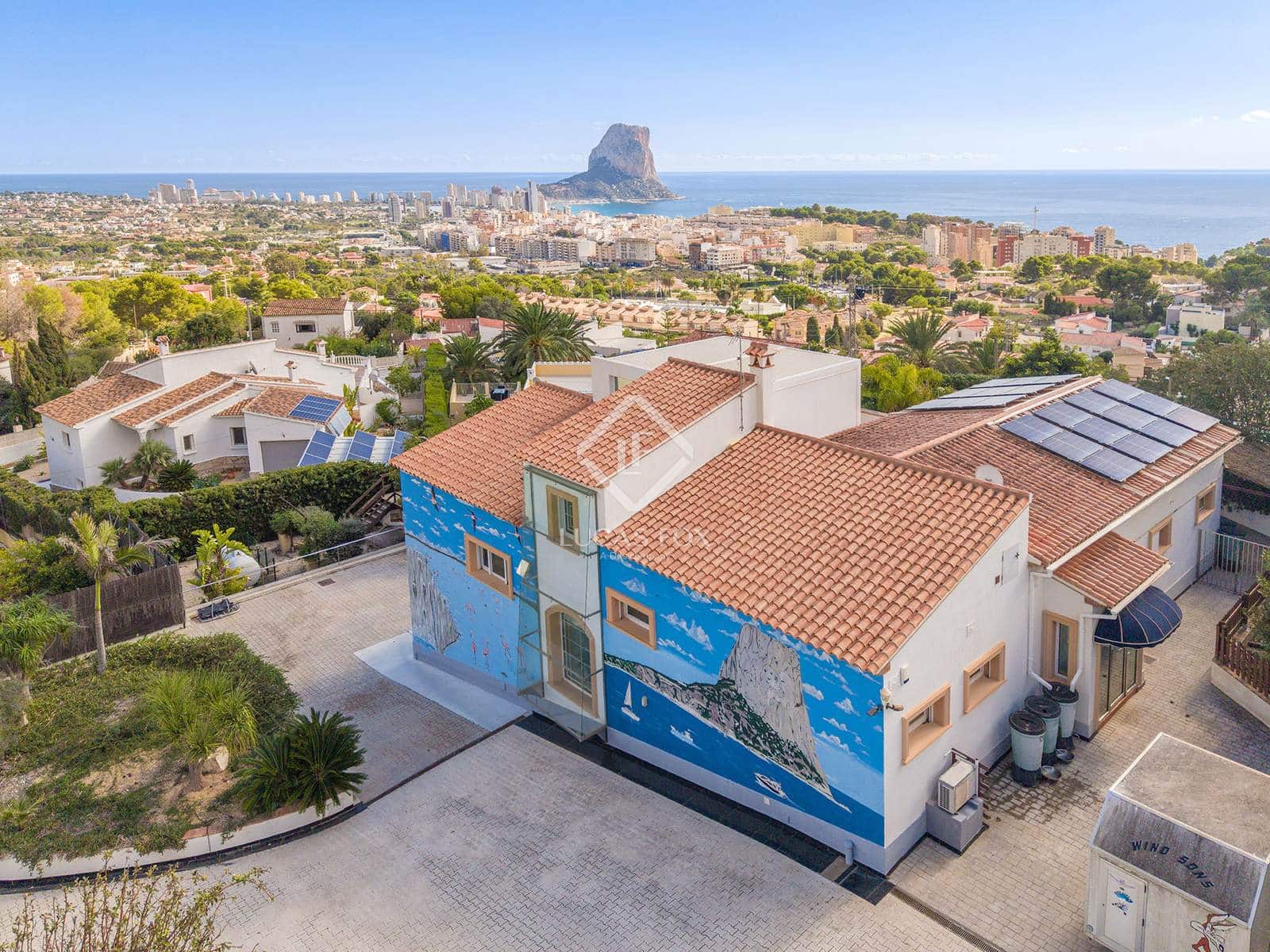 4 bedroom Villa for sale in Calpe / Calp with pool garage - € 1,100,000 (Ref: 9348785)