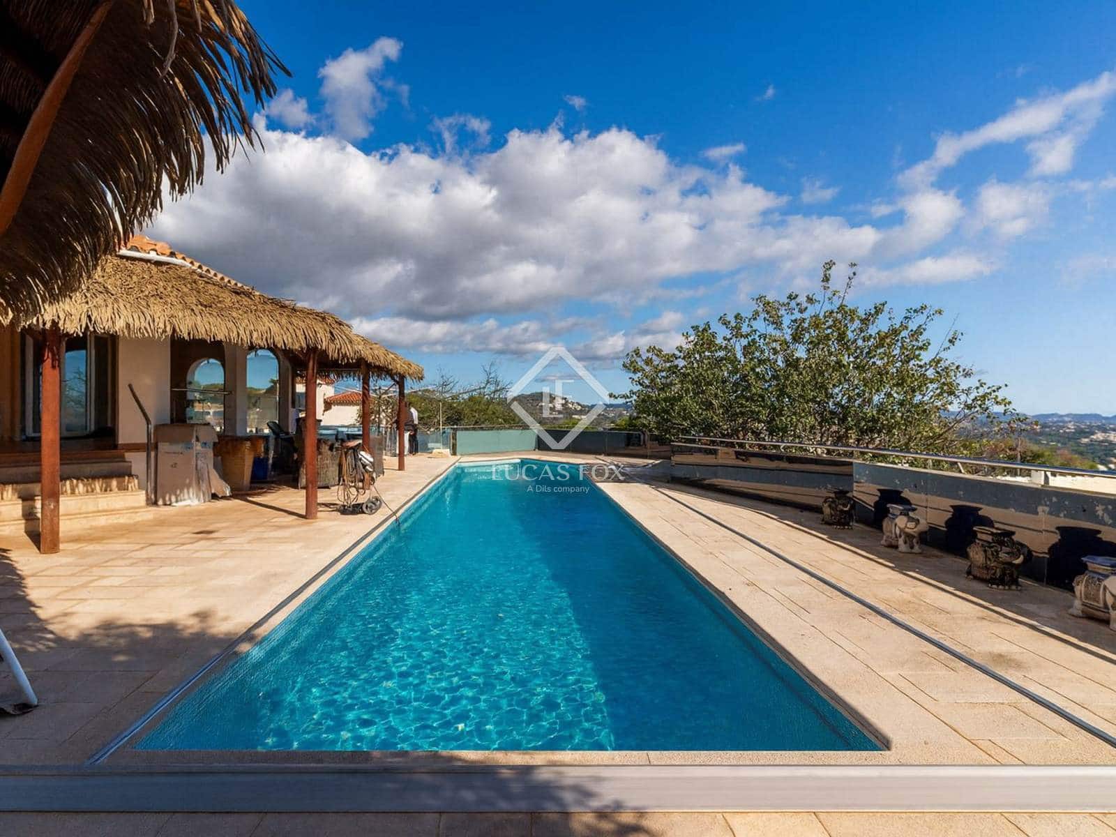 4 bedroom Villa for sale in Calpe / Calp with pool garage - € 1,100,000 (Ref: 9348785)