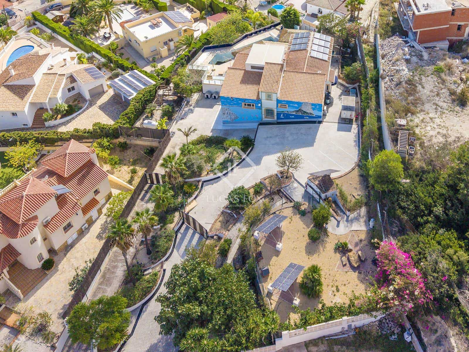 4 bedroom Villa for sale in Calpe / Calp with pool garage - € 1,100,000 (Ref: 9348785)