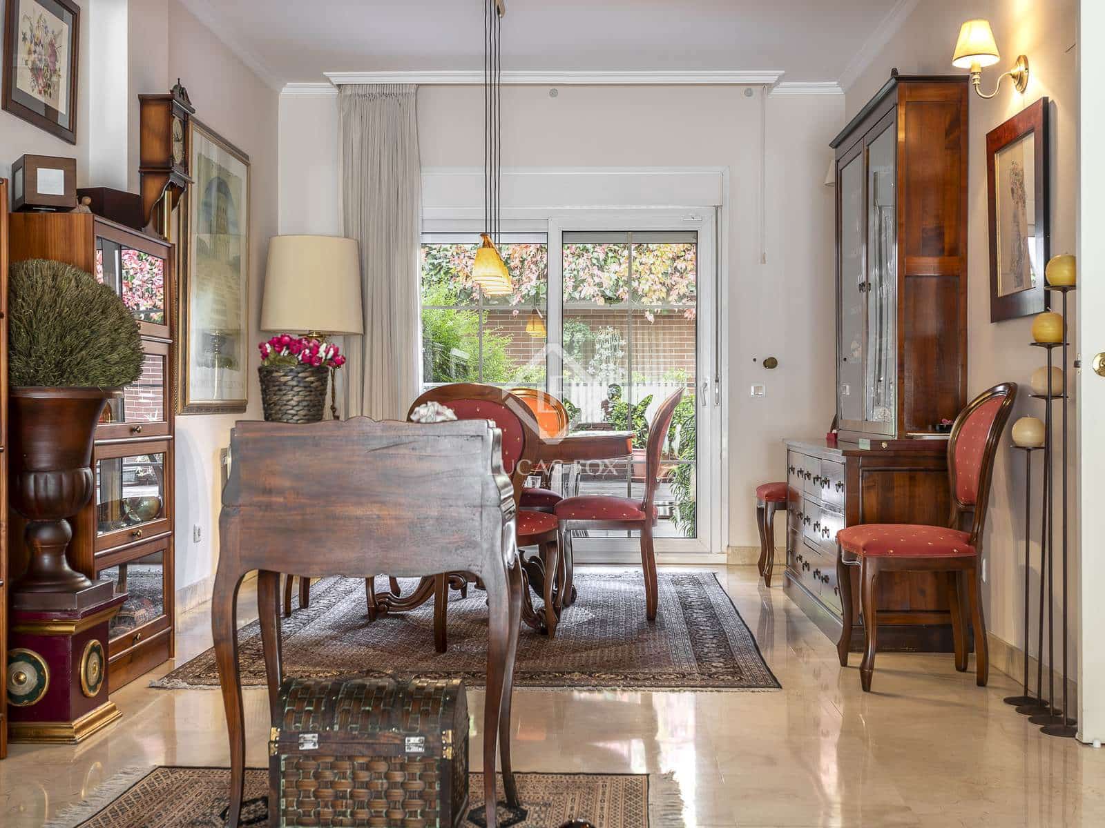 4 slaapkamer Villa te koop in Madrid stad met zwembad garage - € 1.295.000 (Ref: 9349982)