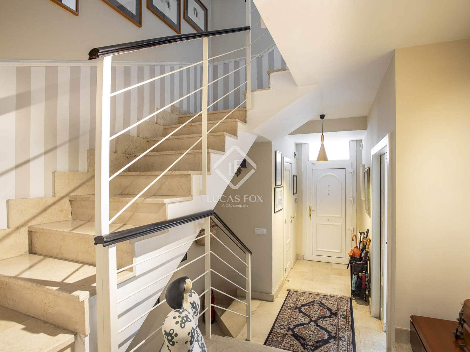 4 slaapkamer Villa te koop in Madrid stad met zwembad garage - € 1.295.000 (Ref: 9349982)