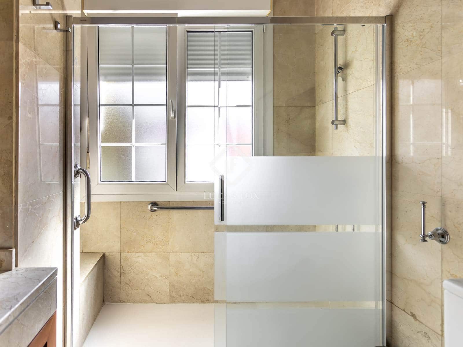 4 slaapkamer Villa te koop in Madrid stad met zwembad garage - € 1.295.000 (Ref: 9349982)