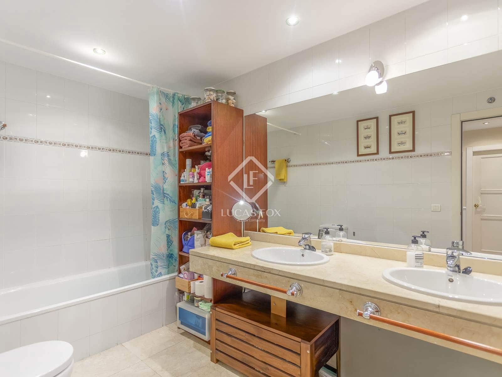 4 slaapkamer Villa te koop in Madrid stad met zwembad garage - € 1.295.000 (Ref: 9349982)