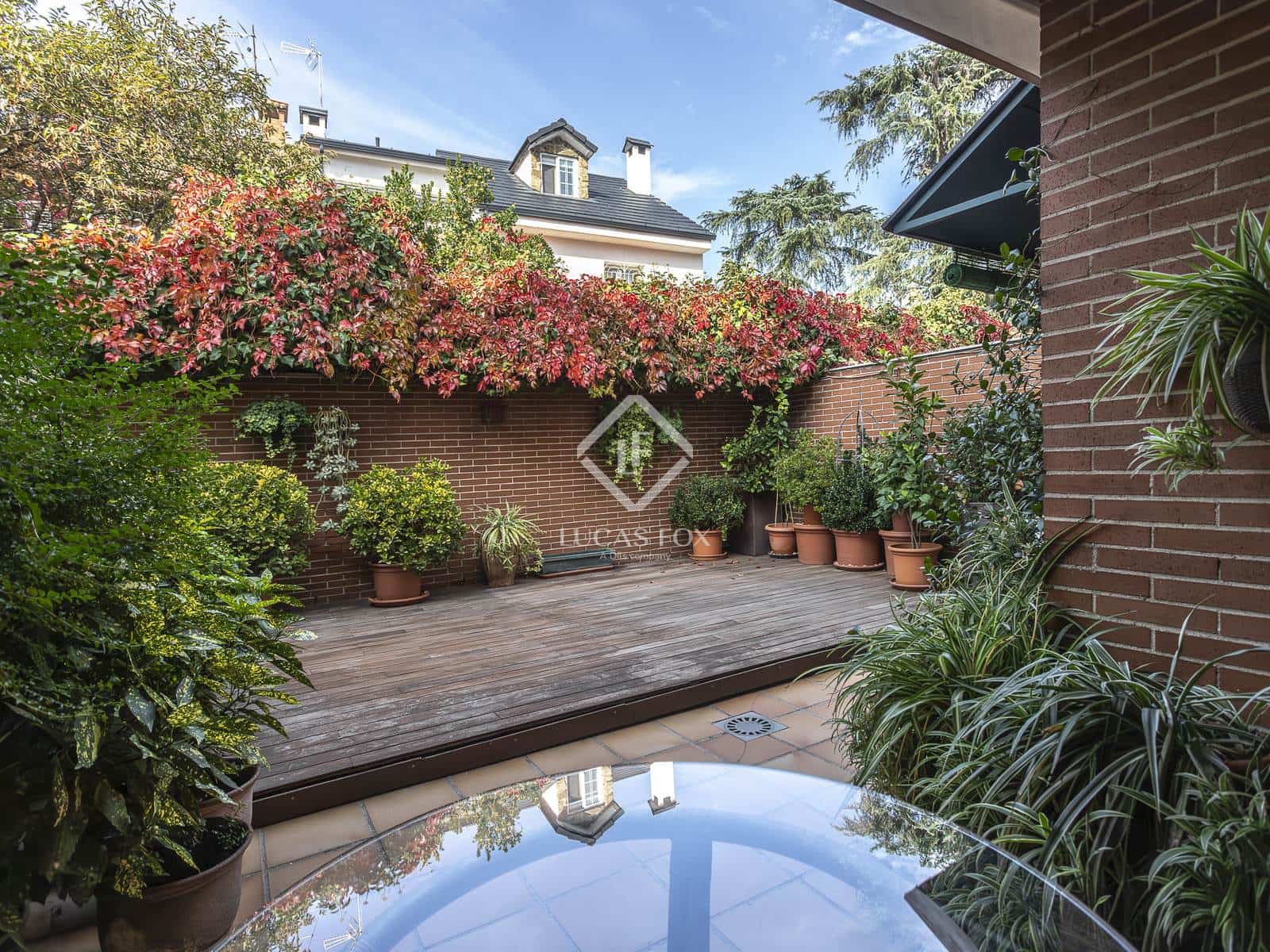 4 slaapkamer Villa te koop in Madrid stad met zwembad garage - € 1.295.000 (Ref: 9349982)