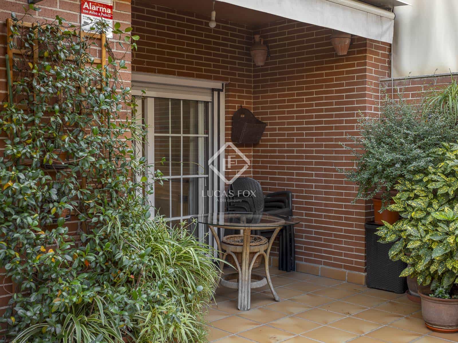 4 slaapkamer Villa te koop in Madrid stad met zwembad garage - € 1.295.000 (Ref: 9349982)